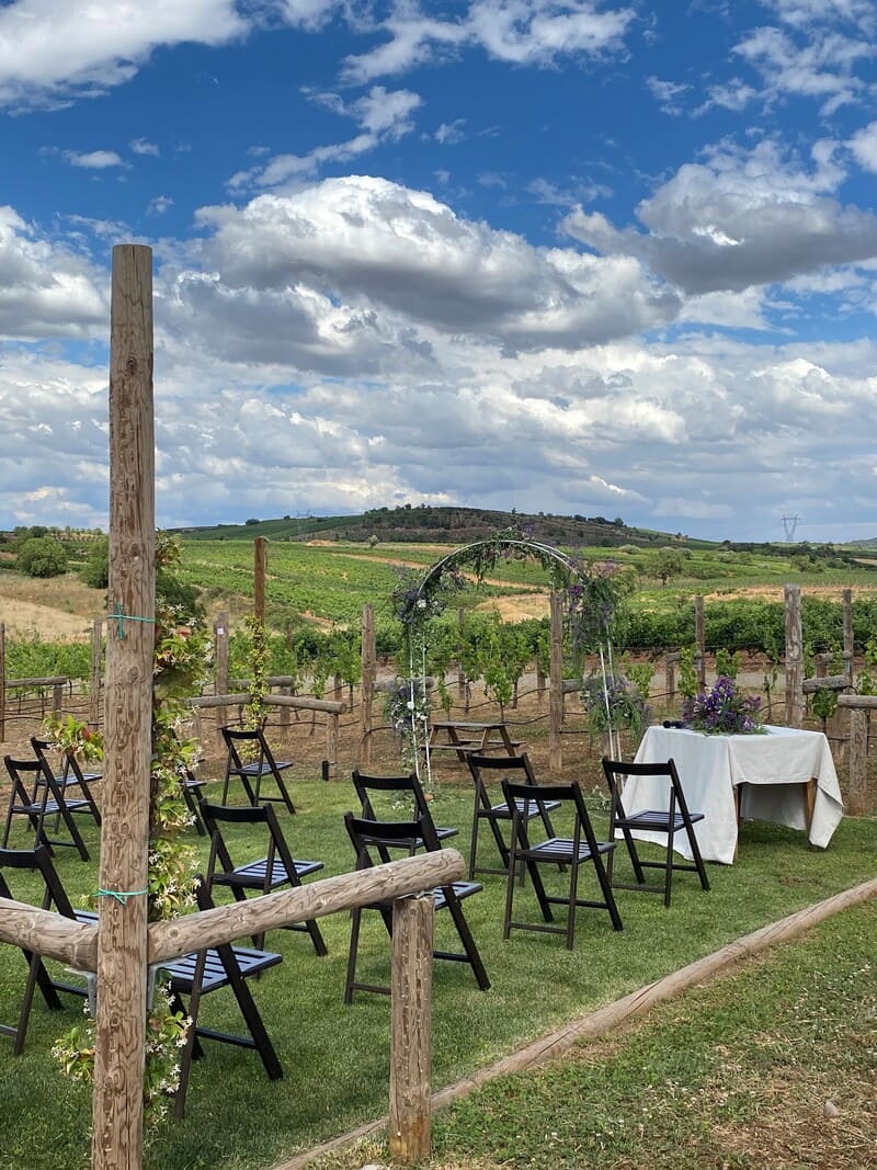 Salones para bodas, jardines para bodas y bodas civiles en bodegas de La Rioja.
